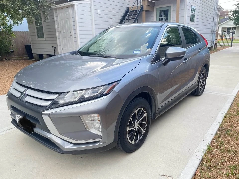 2020 Mitsubishi Eclipse Cross - Image 4 of 11