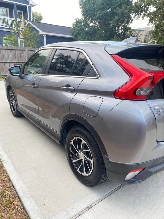 2020 Mitsubishi Eclipse Cross - Image 5 of 11