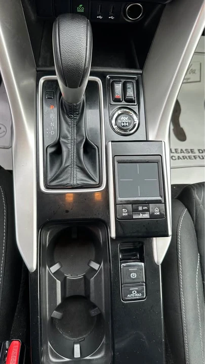 2020 Mitsubishi Eclipse Cross - Image 9 of 15