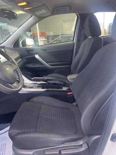2020 Mitsubishi Eclipse Cross - Image 12 of 18