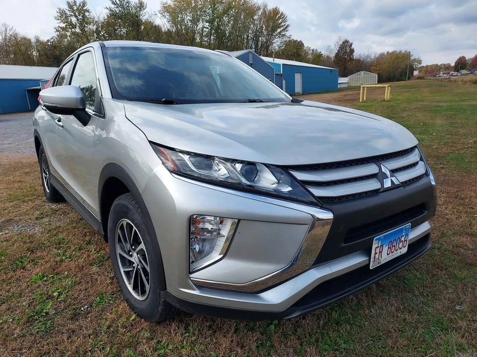 2020 Mitsubishi Eclipse Cross - Image 2 of 14