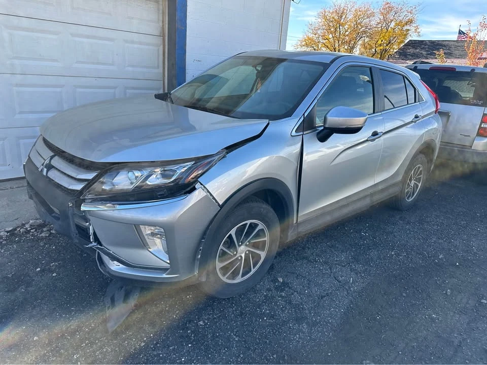 2020 Mitsubishi Eclipse Cross - Image 2 of 8