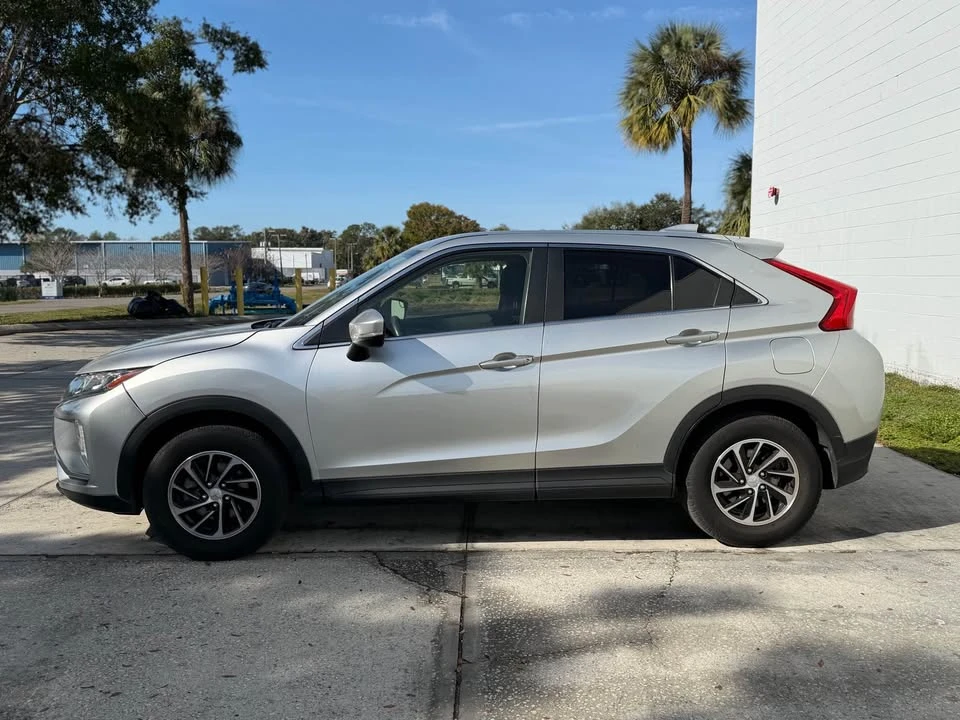 2020 Mitsubishi Eclipse Cross - Image 4 of 7