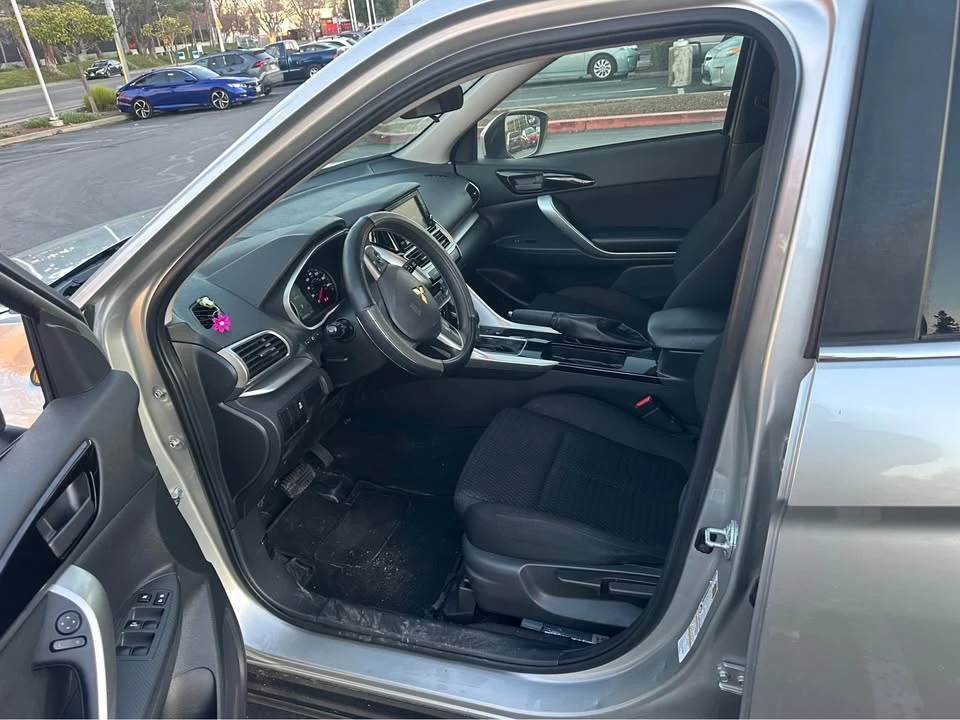 2020 Mitsubishi Eclipse Cross - Image 2 of 6