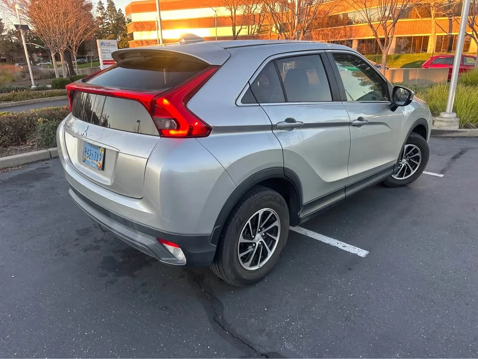2020 Mitsubishi Eclipse Cross - Image 5 of 6