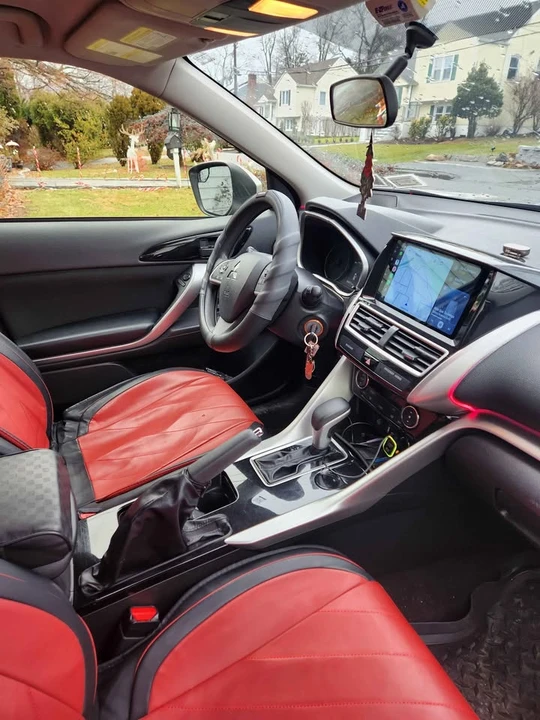 2020 Mitsubishi Eclipse Cross - Image 11 of 14