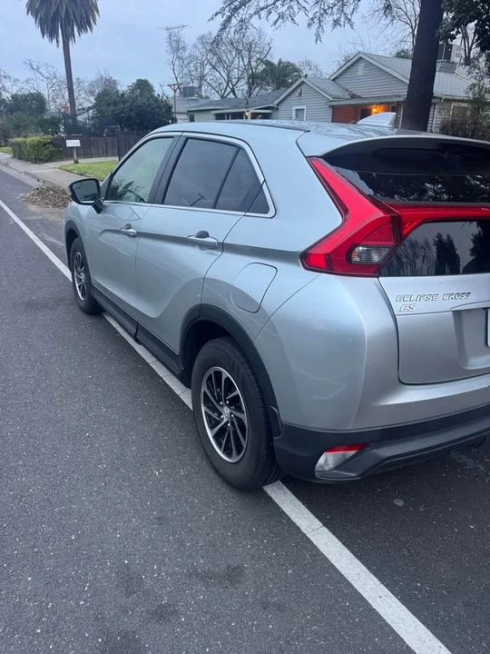 2020 Mitsubishi Eclipse Cross - Image 3 of 5