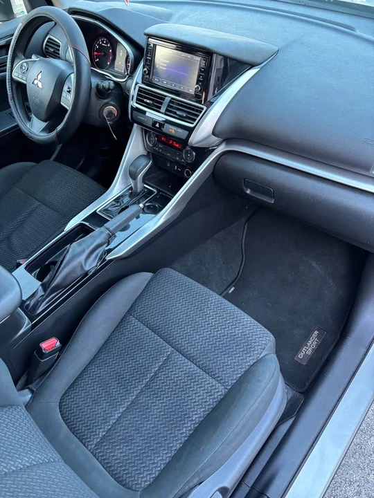 2020 Mitsubishi Eclipse Cross - Image 12 of 14
