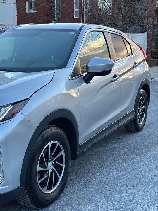 2020 Mitsubishi Eclipse Cross - Image 10 of 14