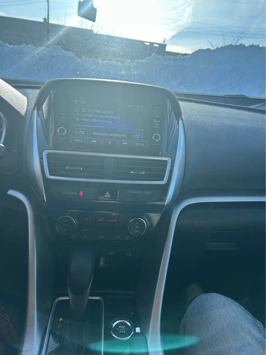 2020 Mitsubishi Eclipse Cross - Image 7 of 10