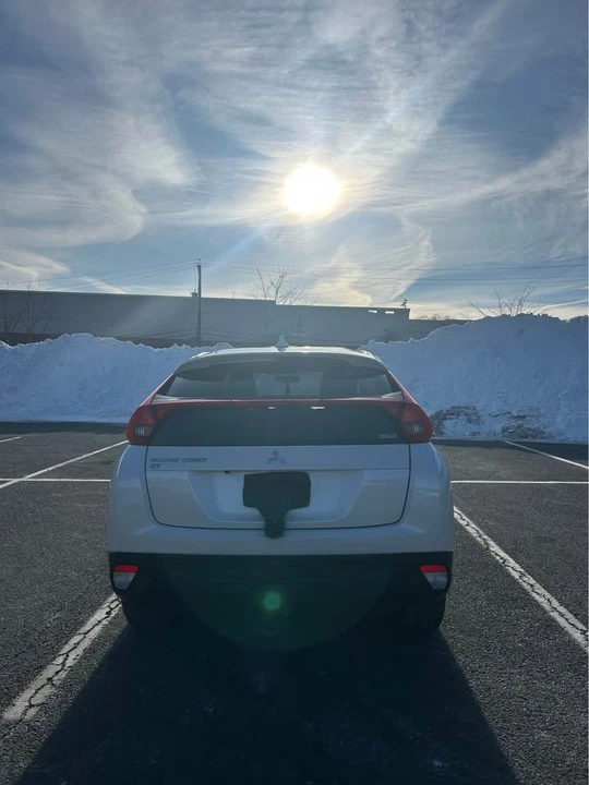 2020 Mitsubishi Eclipse Cross - Image 3 of 10