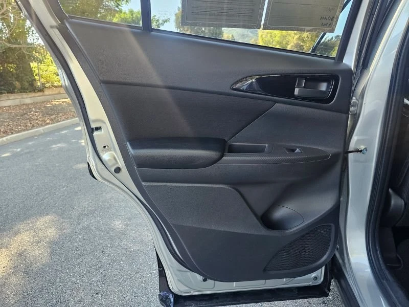 2020 Mitsubishi Eclipse Cross - Image 13 of 20