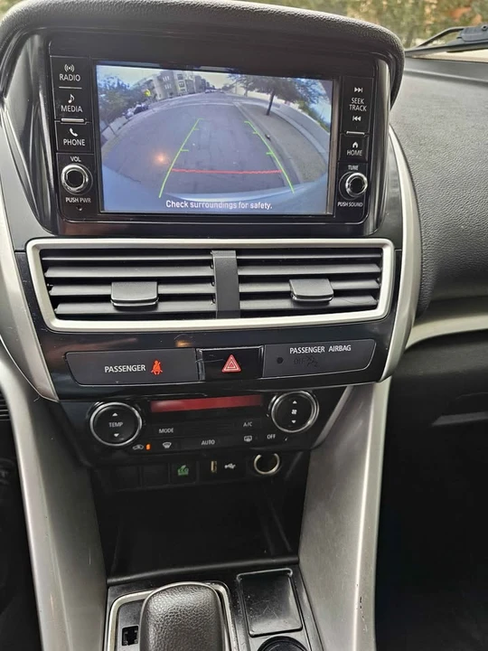 2020 Mitsubishi Eclipse Cross - Image 11 of 16