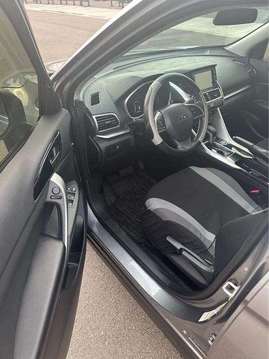 2020 Mitsubishi Eclipse Cross - Image 10 of 13