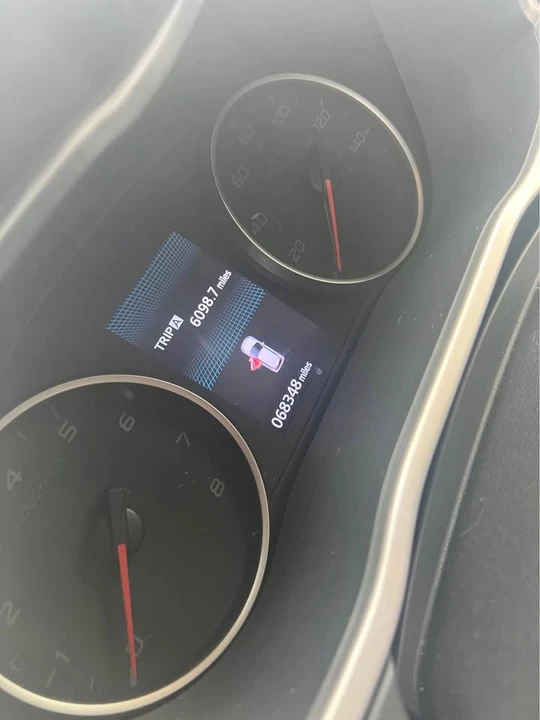 2020 Mitsubishi Eclipse Cross - Image 6 of 9