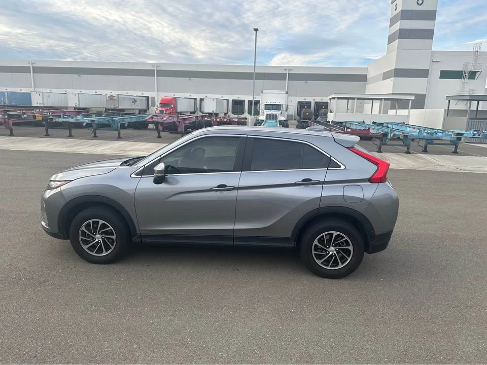 2020 Mitsubishi Eclipse Cross - Image 2 of 13