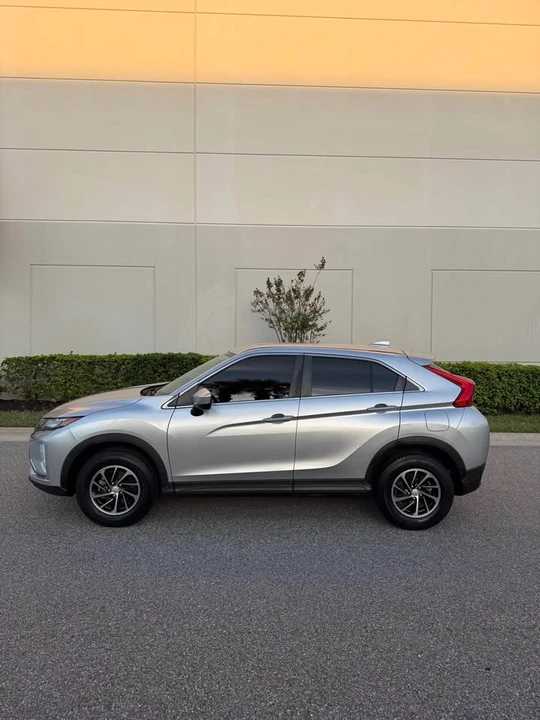 2020 Mitsubishi Eclipse Cross - Image 2 of 9