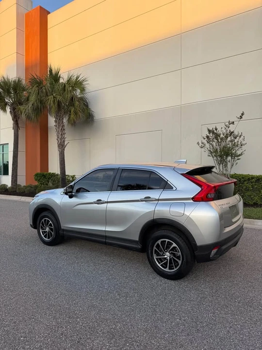 2020 Mitsubishi Eclipse Cross - Image 3 of 9