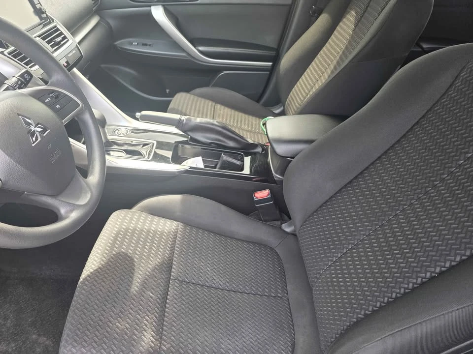 2020 Mitsubishi Eclipse Cross - Image 8 of 11