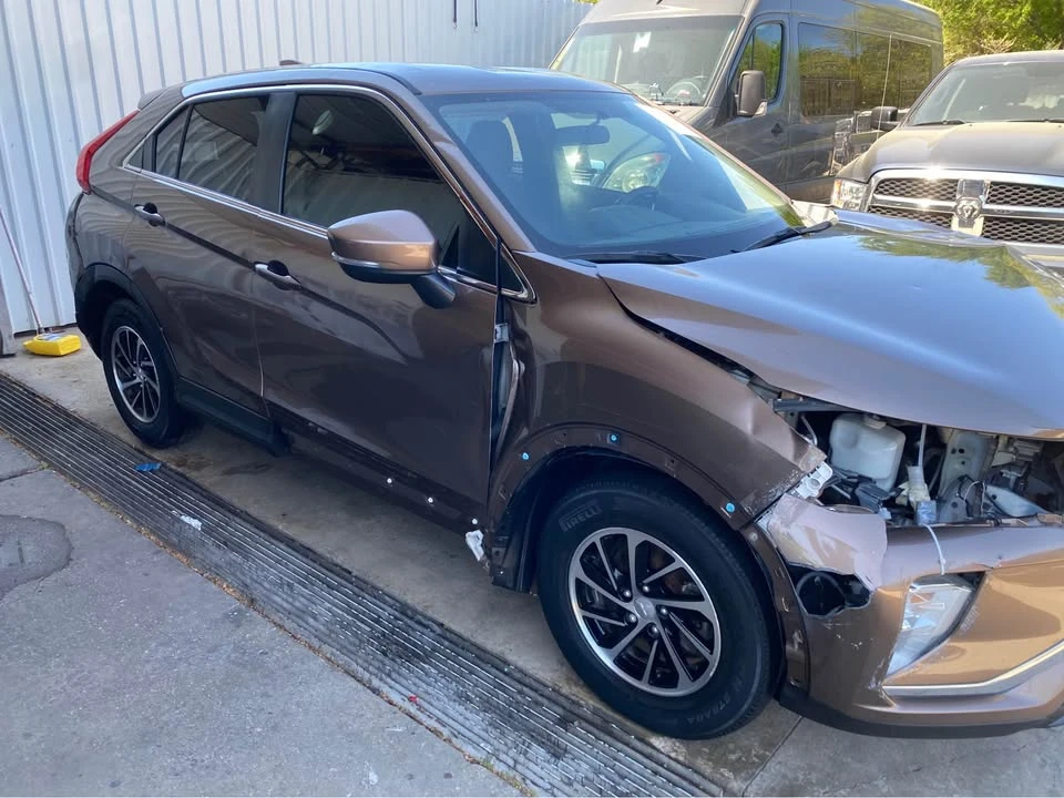 2020 Mitsubishi Eclipse Cross - Image 3 of 9