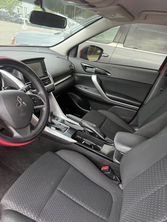 2020 Mitsubishi Eclipse Cross - Image 5 of 8