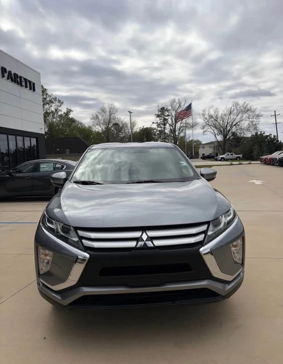 2020 Mitsubishi Eclipse Cross - Image 2 of 18
