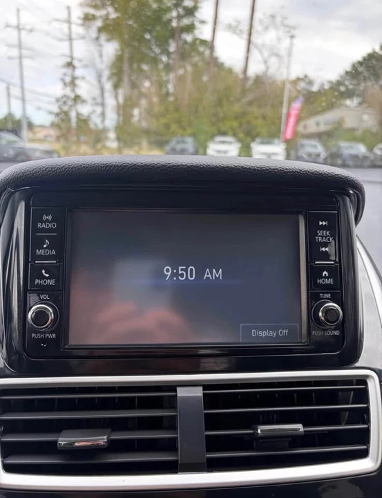 2020 Mitsubishi Eclipse Cross - Image 15 of 18