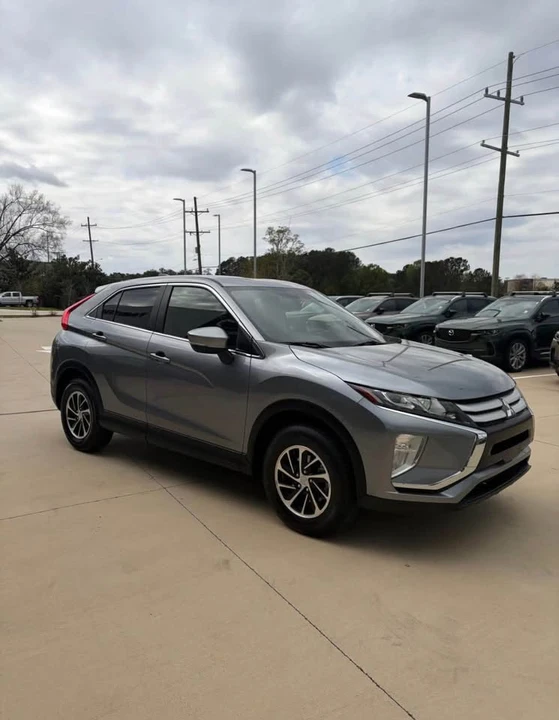 2020 Mitsubishi Eclipse Cross - Image 3 of 18