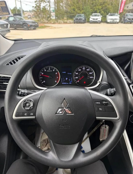 2020 Mitsubishi Eclipse Cross - Image 14 of 18
