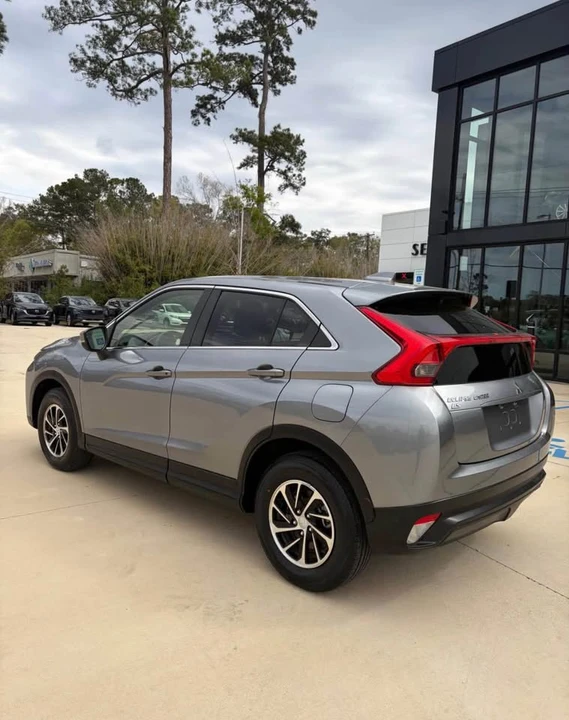 2020 Mitsubishi Eclipse Cross - Image 6 of 18