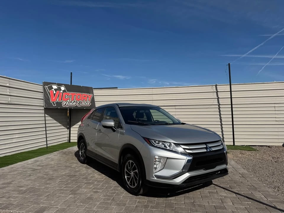 2020 Mitsubishi Eclipse Cross - Image 2 of 15