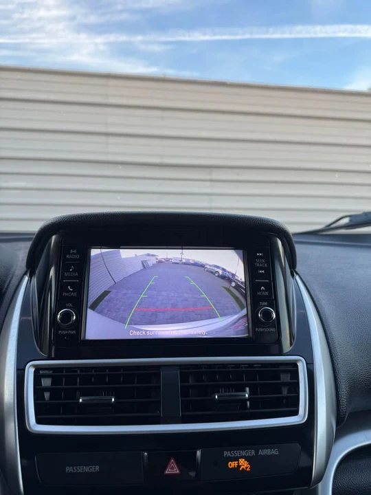 2020 Mitsubishi Eclipse Cross - Image 11 of 15