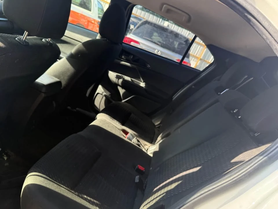 2020 Mitsubishi Eclipse Cross - Image 4 of 8