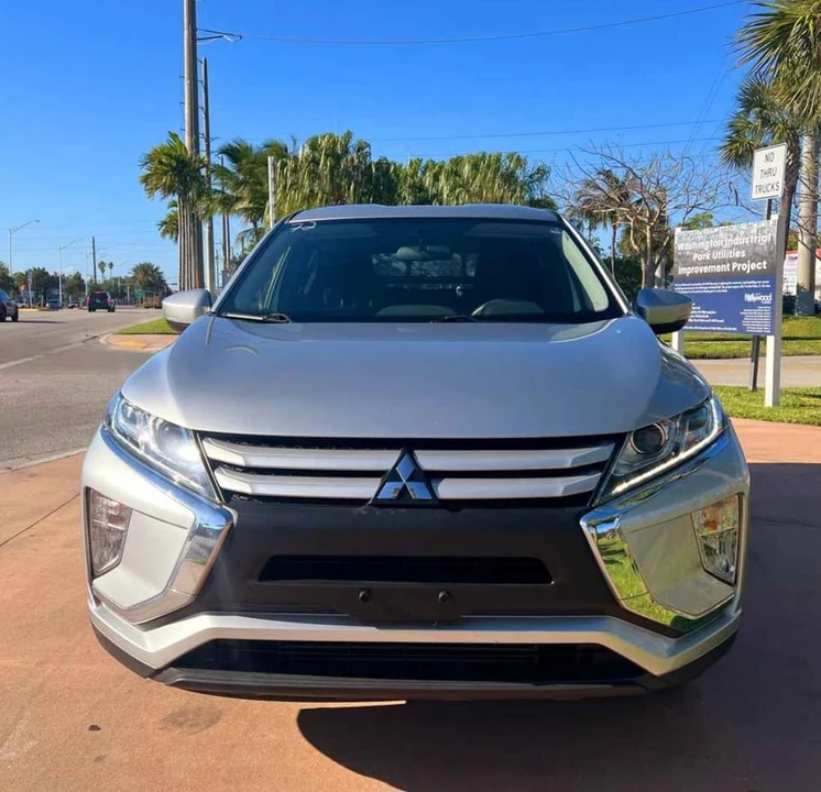 2020 Mitsubishi Eclipse Cross - Image 2 of 16