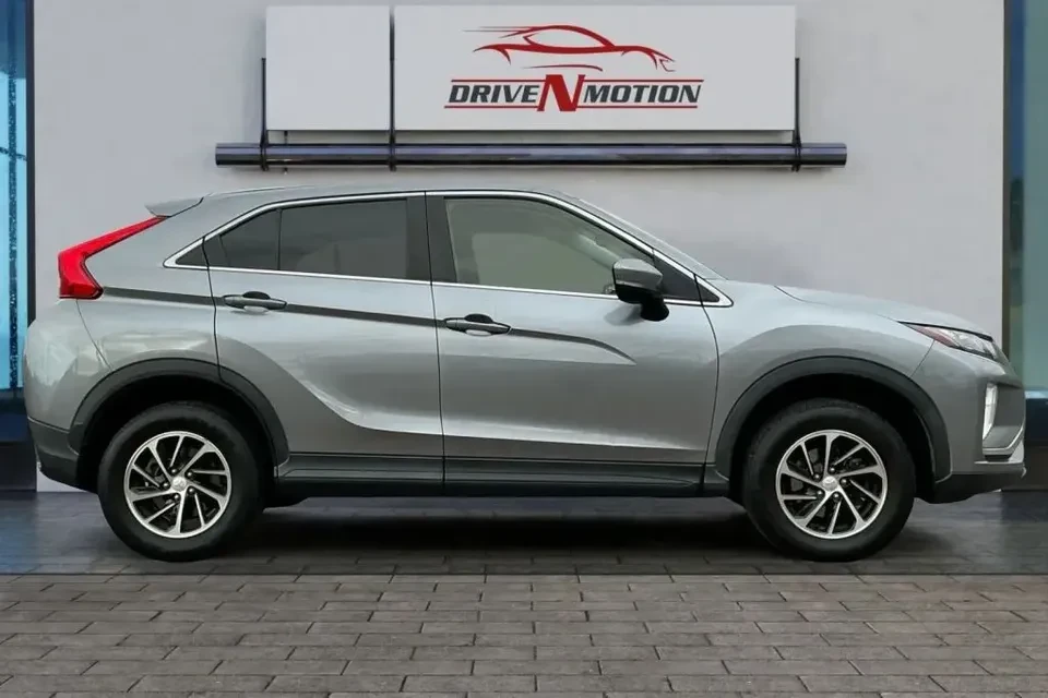 2020 Mitsubishi Eclipse Cross - Image 3 of 5