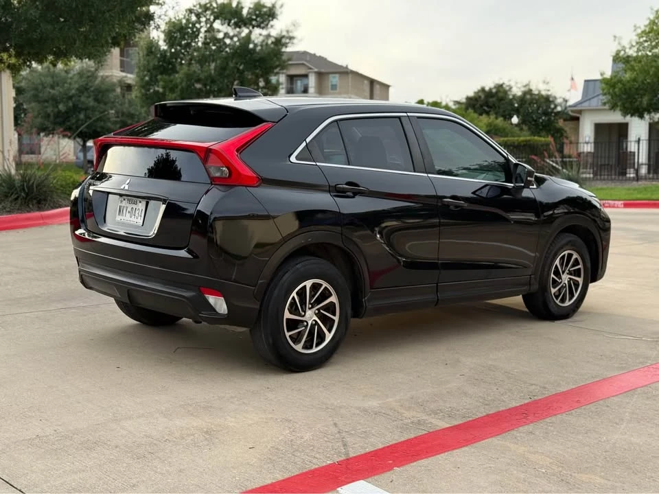 2020 Mitsubishi Eclipse Cross - Image 5 of 17