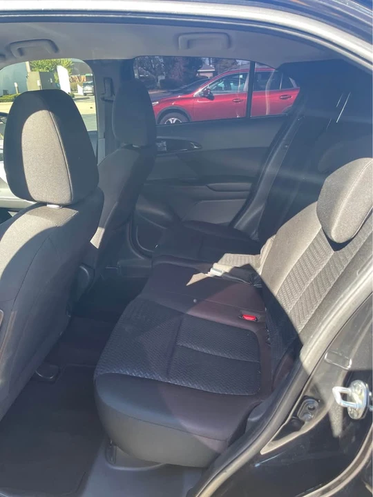 2020 Mitsubishi Eclipse Cross - Image 9 of 10