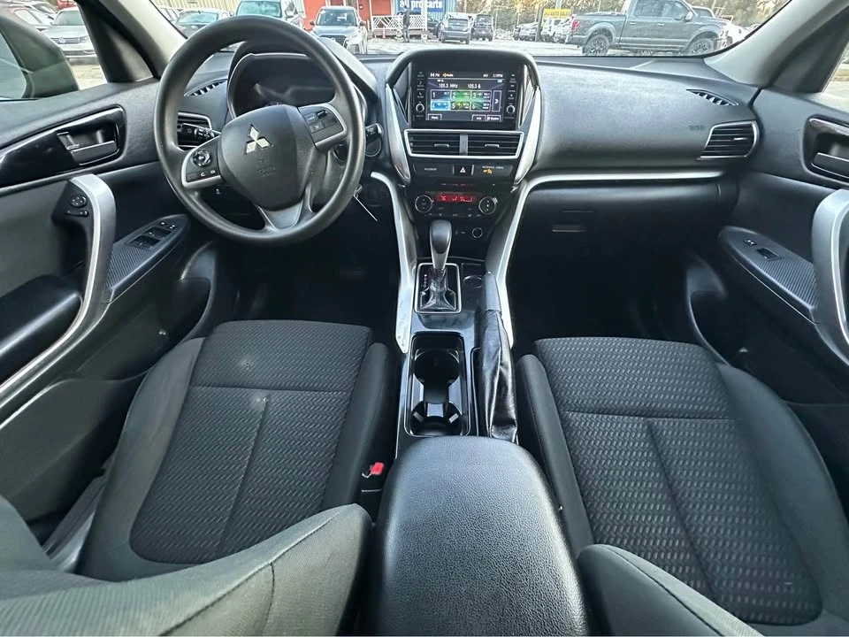 2020 Mitsubishi Eclipse Cross - Image 8 of 18