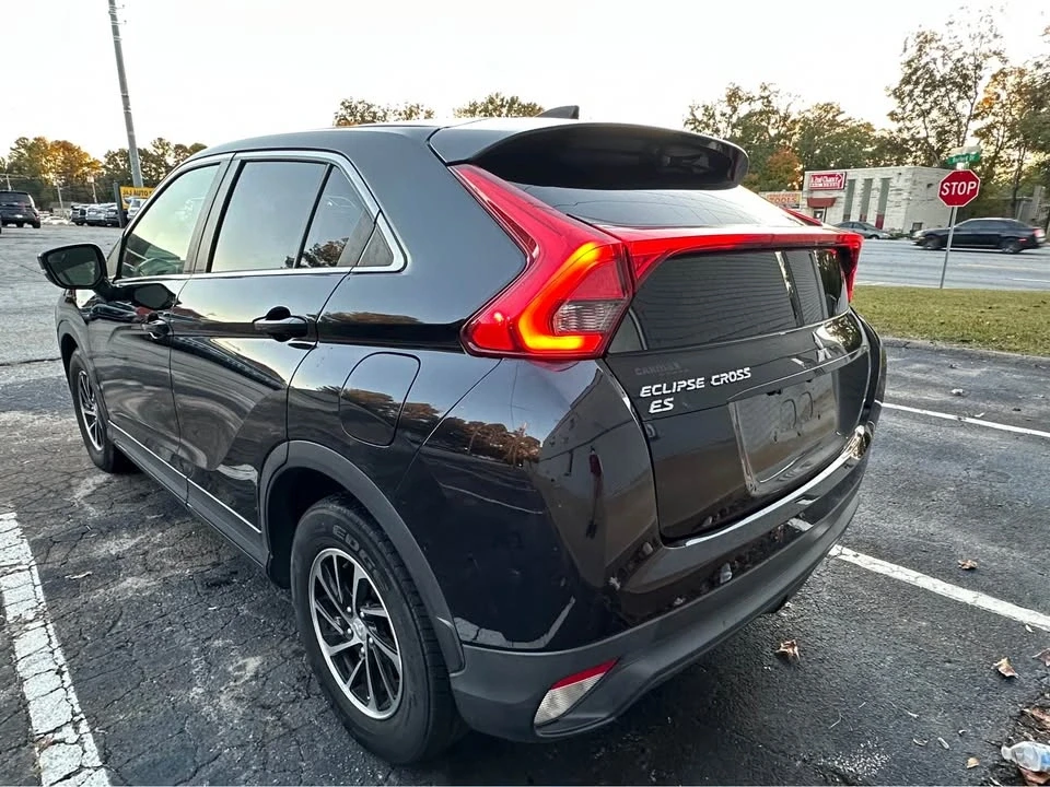 2020 Mitsubishi Eclipse Cross - Image 4 of 18
