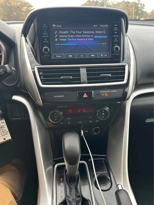 2020 Mitsubishi Eclipse Cross - Image 9 of 15