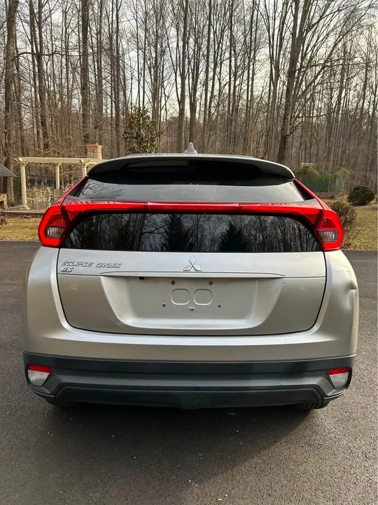 2020 Mitsubishi Eclipse Cross - Image 3 of 12