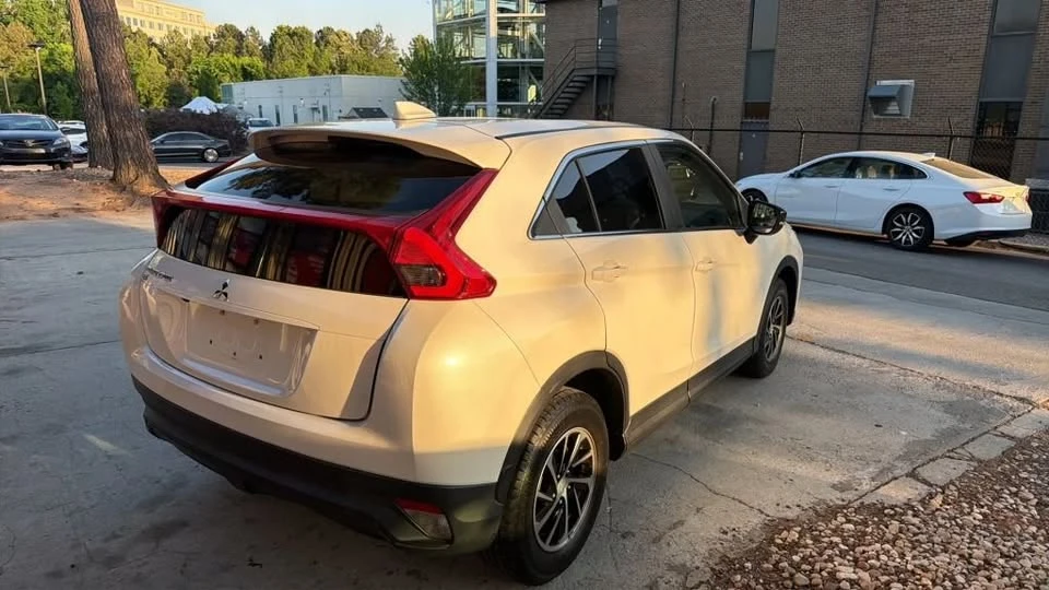2020 Mitsubishi Eclipse Cross - Image 6 of 14