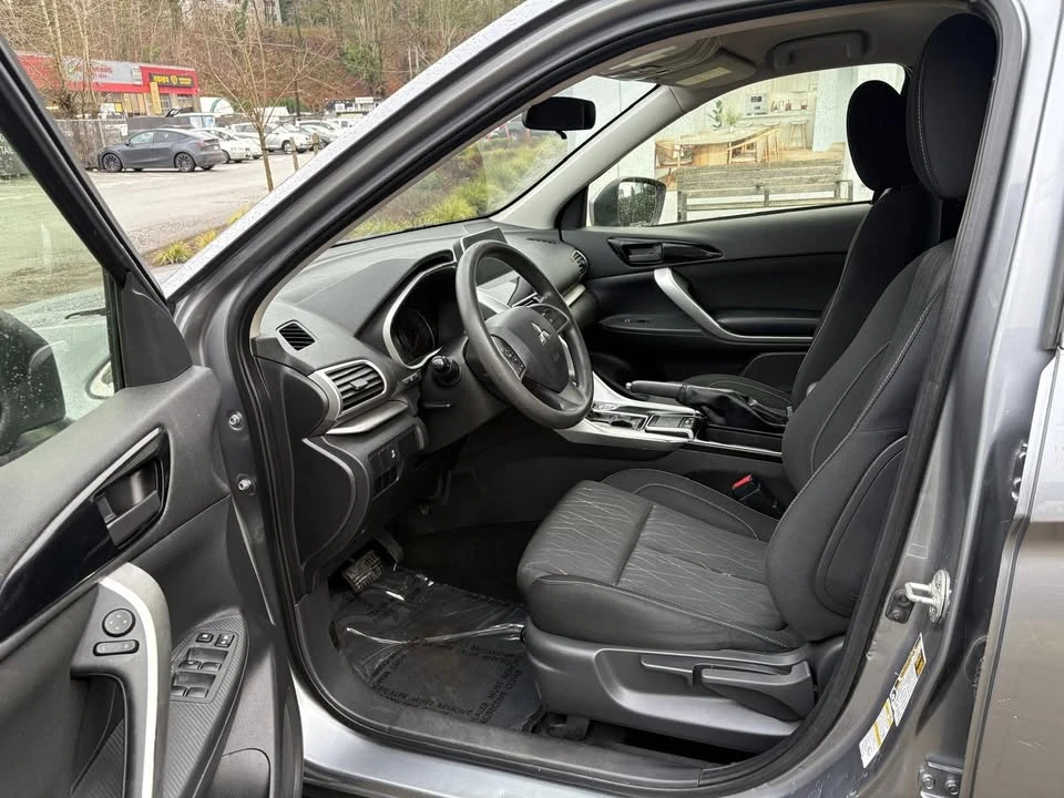 2020 Mitsubishi Eclipse Cross - Image 7 of 19