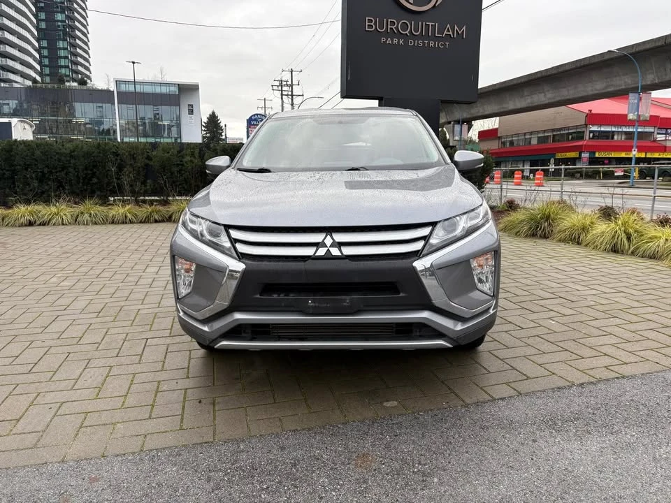 2020 Mitsubishi Eclipse Cross - Image 2 of 19