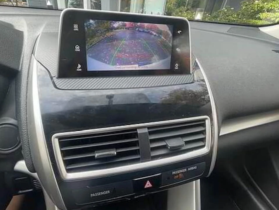 2020 Mitsubishi Eclipse Cross - Image 9 of 10