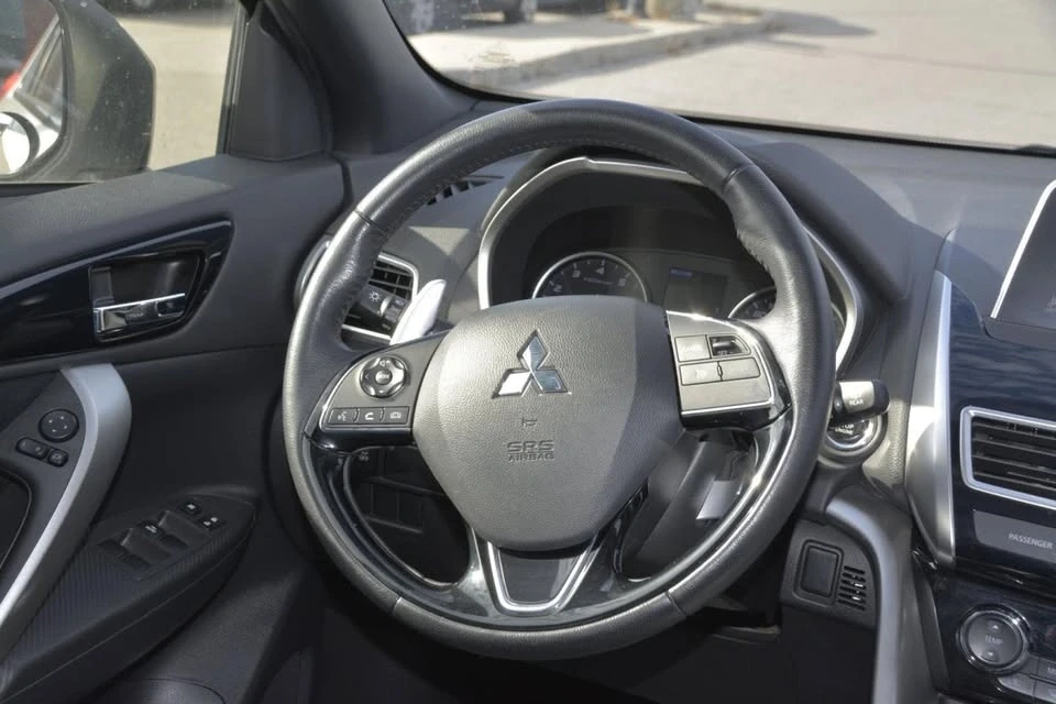 2020 Mitsubishi Eclipse Cross - Image 8 of 10