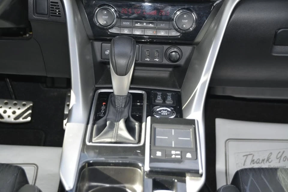 2020 Mitsubishi Eclipse Cross - Image 7 of 10