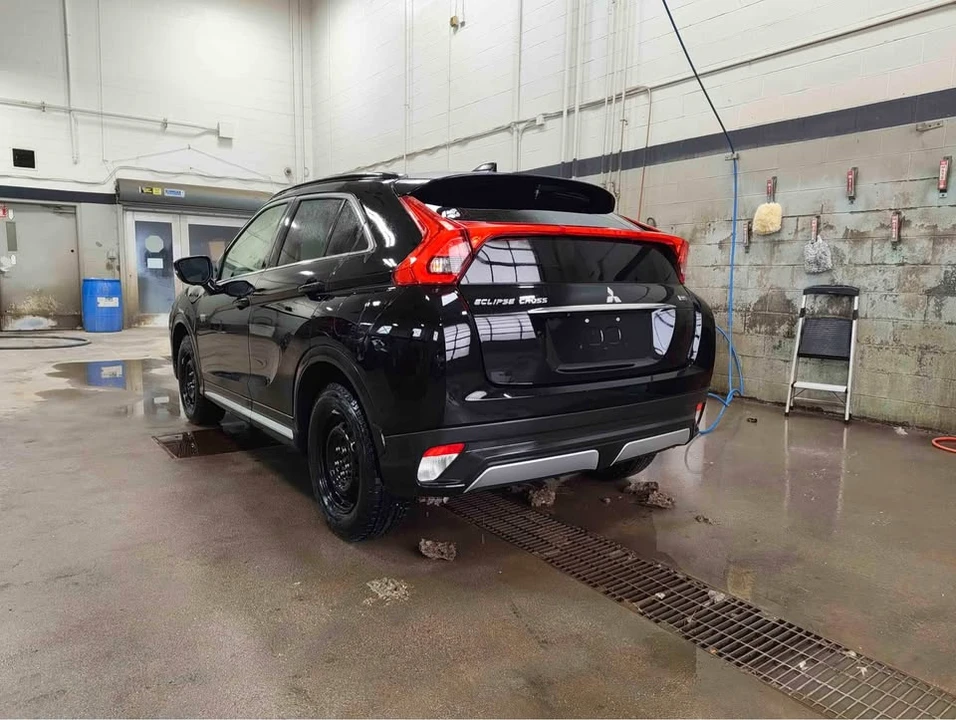2020 Mitsubishi Eclipse Cross - Image 3 of 7