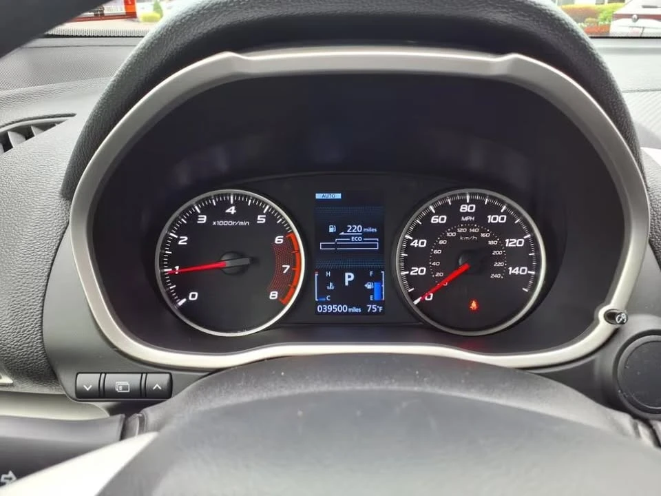 2020 Mitsubishi Eclipse Cross - Image 7 of 10
