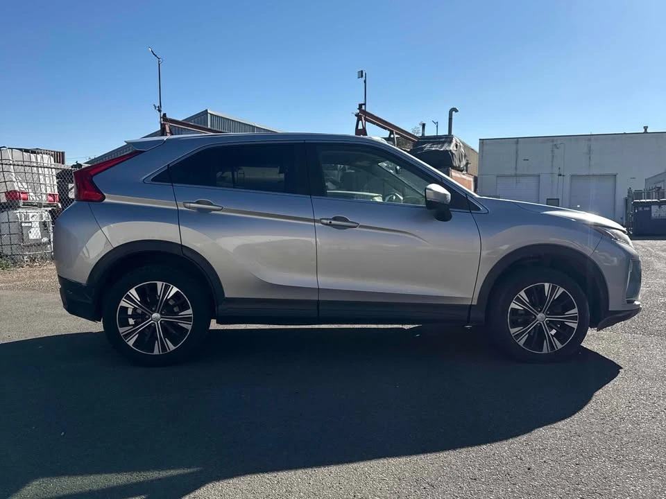 2020 Mitsubishi Eclipse Cross - Image 3 of 12